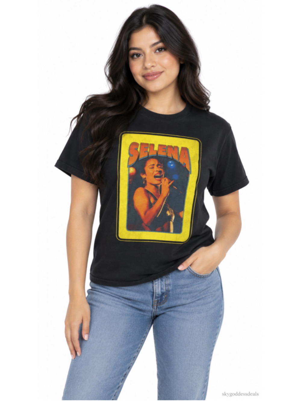 Official Selena Quintanilla Vintage-Inspired Graphic T-Shirt Women's Small